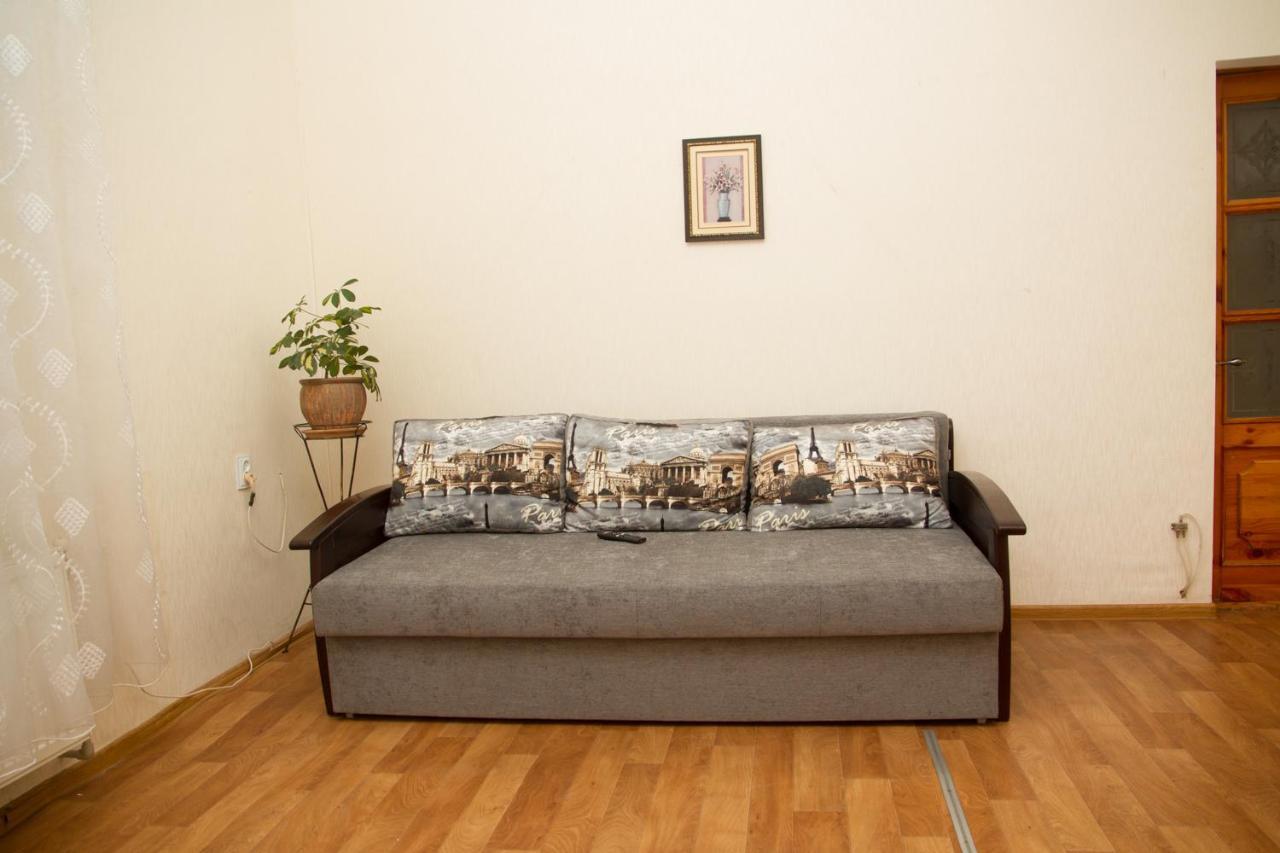 Apartment On Zhukovskogo Odessa Exterior foto